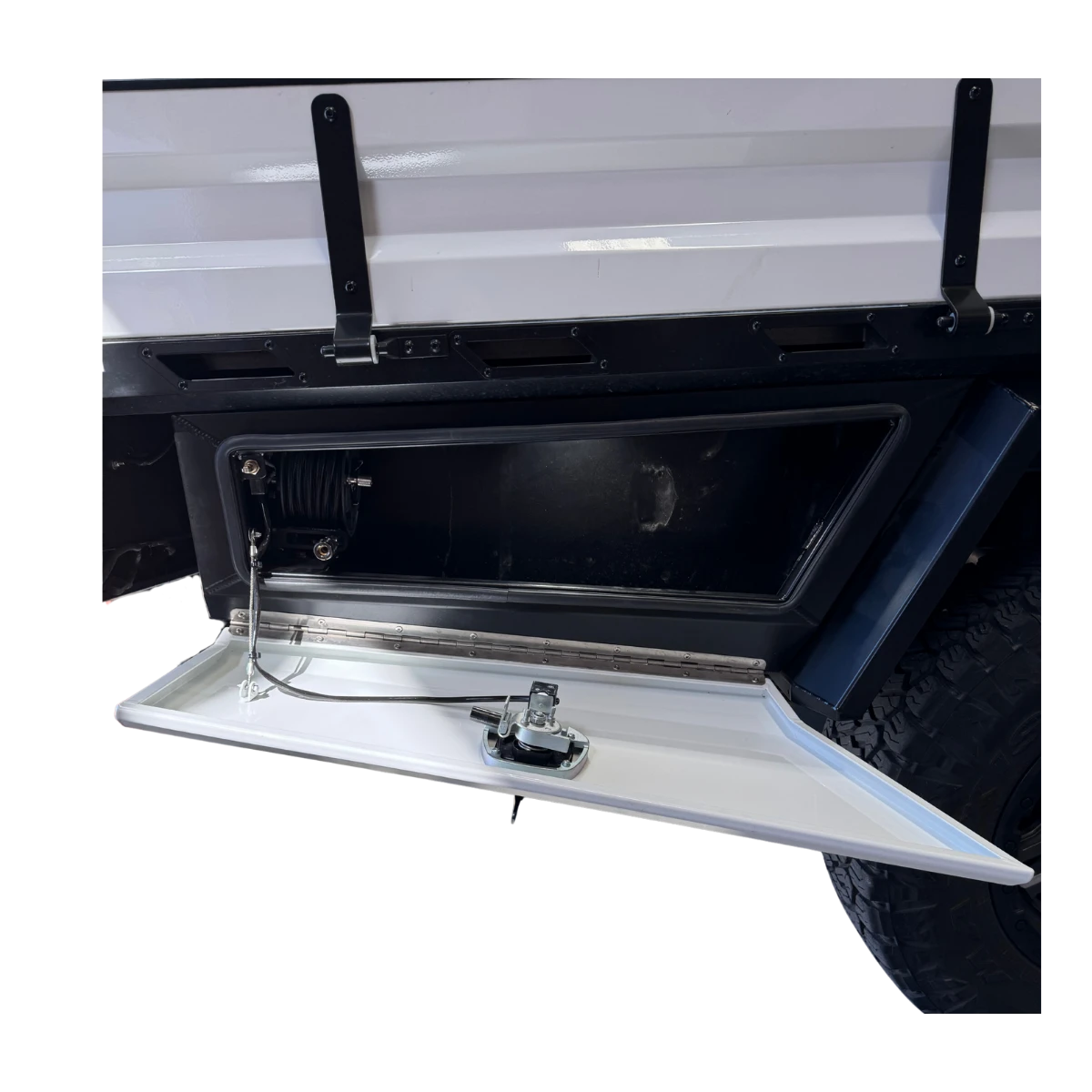 Driver side under tray toolbox