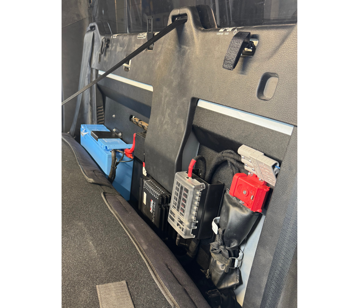 Isuzu Dmax Behind the Seat 2022+