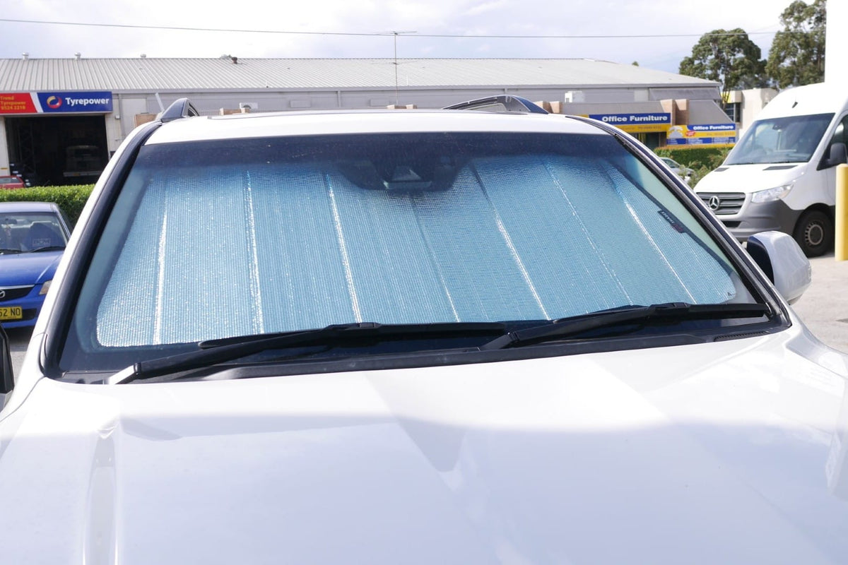 Toyota LandCruiser 200 Series / Lexus LX Front Windscreen Sun Shade (J200 2007–2021)