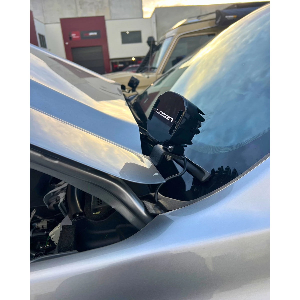 Ford Everest Bonnet Strut & Light Holder Kit (2022+) – view 4