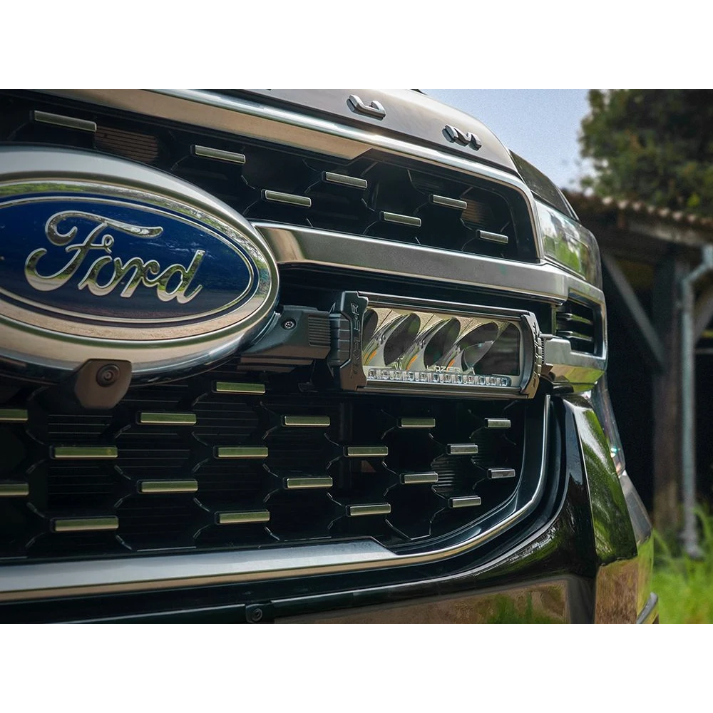 Ford Ranger Platinum (2023+) Grille Kit – close-up of a Ford vehicle grille with logo
