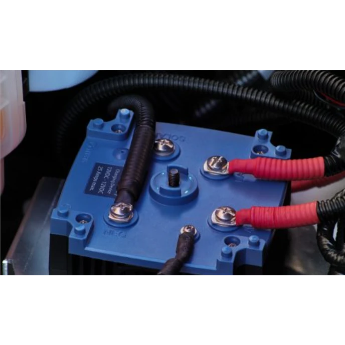 Intervolt DCC Pro remote in-cabin display showing live main battery, auxiliary battery and solar input status for one or two DCC Pro chargers