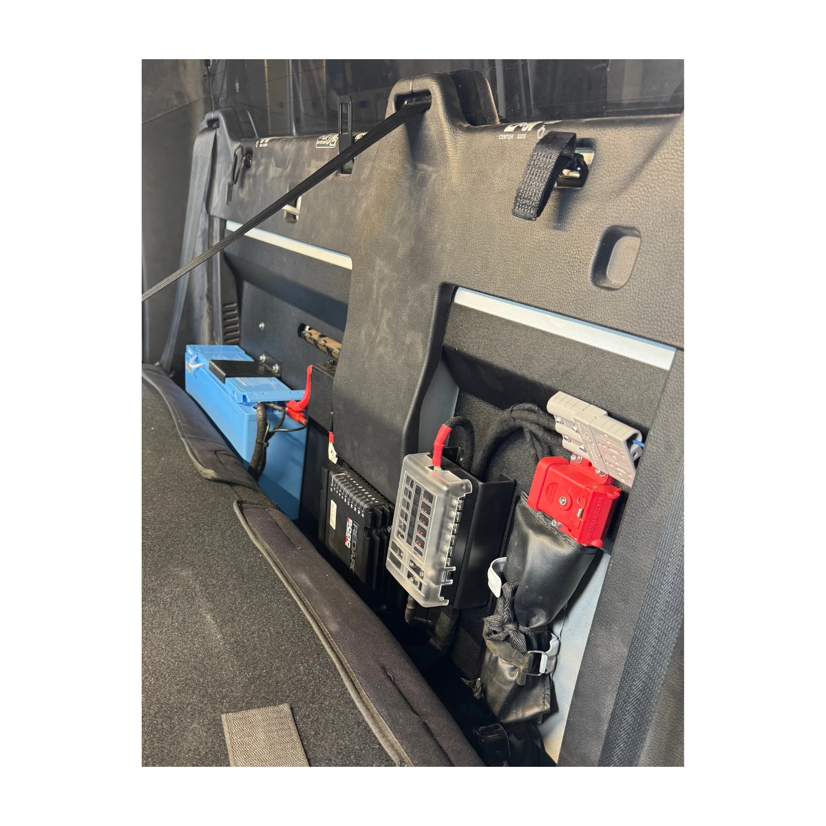 Isuzu Dmax Behind the Seat 2022+ – view 4