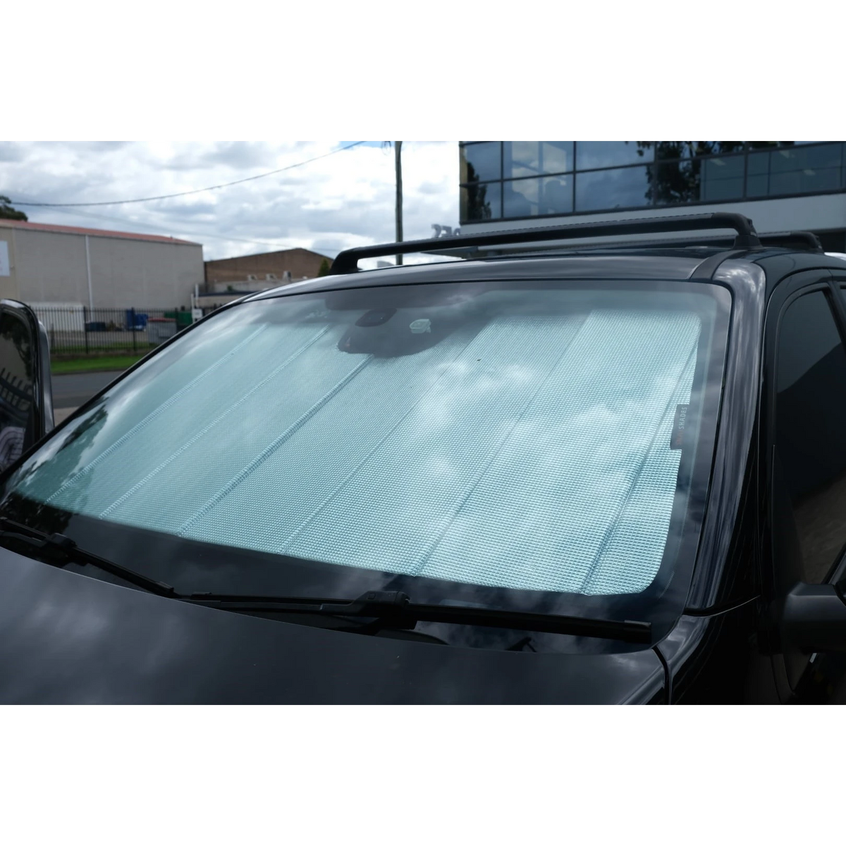 Volkswagen Amarok 1st Generation Front Windscreen Sun Shade (2010-2023) – view 3