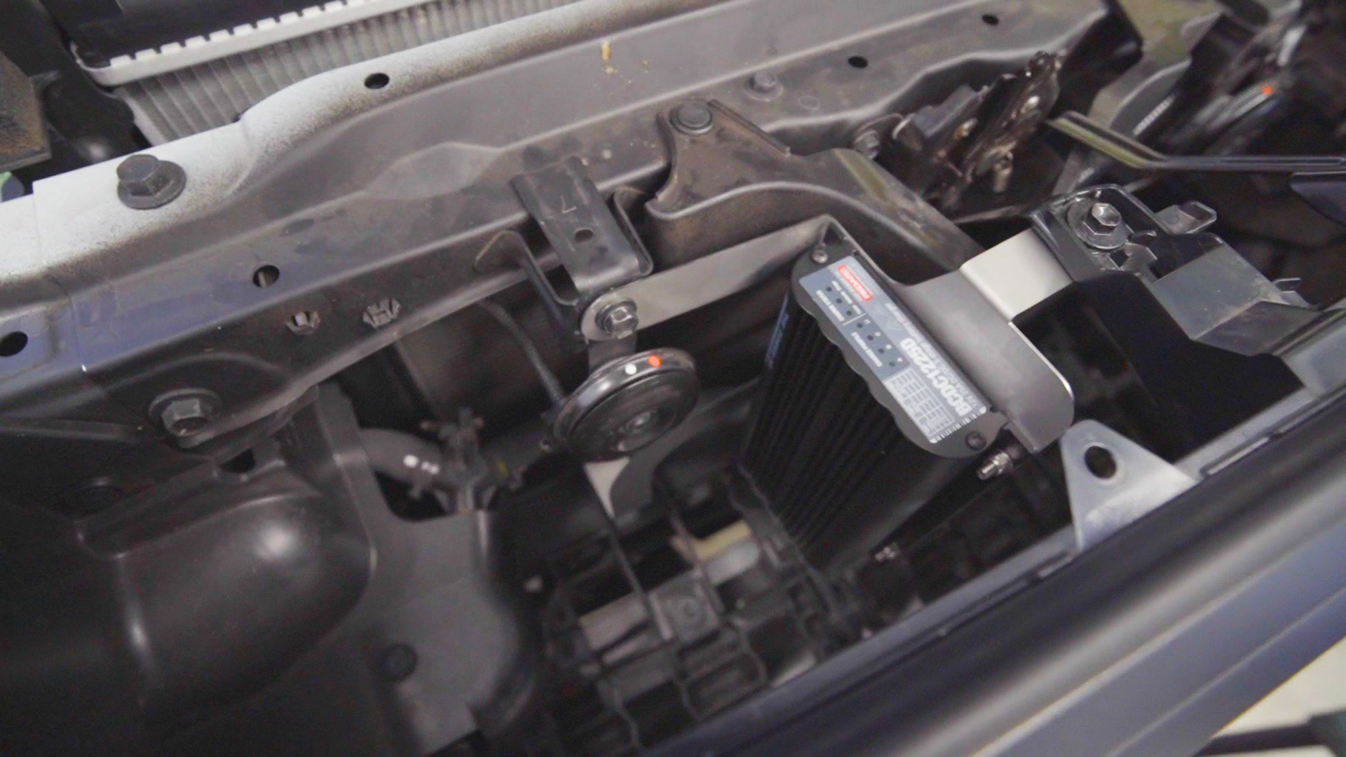 Under Bonnet Dual Battery Kit for Toyota LandCruiser 300 Series 2021+