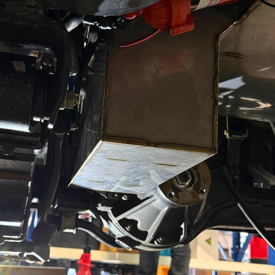 Toyota LandCruiser 78 Series 4.5L 65L S/S Water Tank