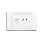 Clipsal 2000 Series Single GPO Double Pole Horizontal 250V 10A White