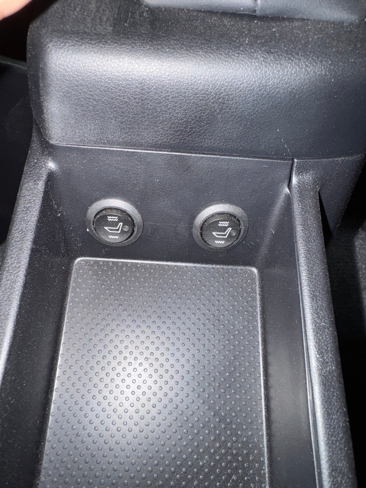 Scheelmann Traveller Seat with heated seats switches
