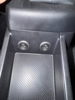 Scheelmann Traveller Seat with heated seats switches
