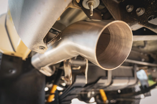 close up of Torqit 3.5″ Single Exit DPF Back Exhaust 78 Series 4.5L Toyota Landcruiser 08/2016+