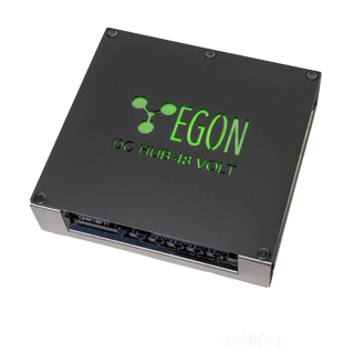 EGON DC-Hub 48V — numbered power distribution board with stainless mounting bracket and plastic cover for a 48V dual-battery system