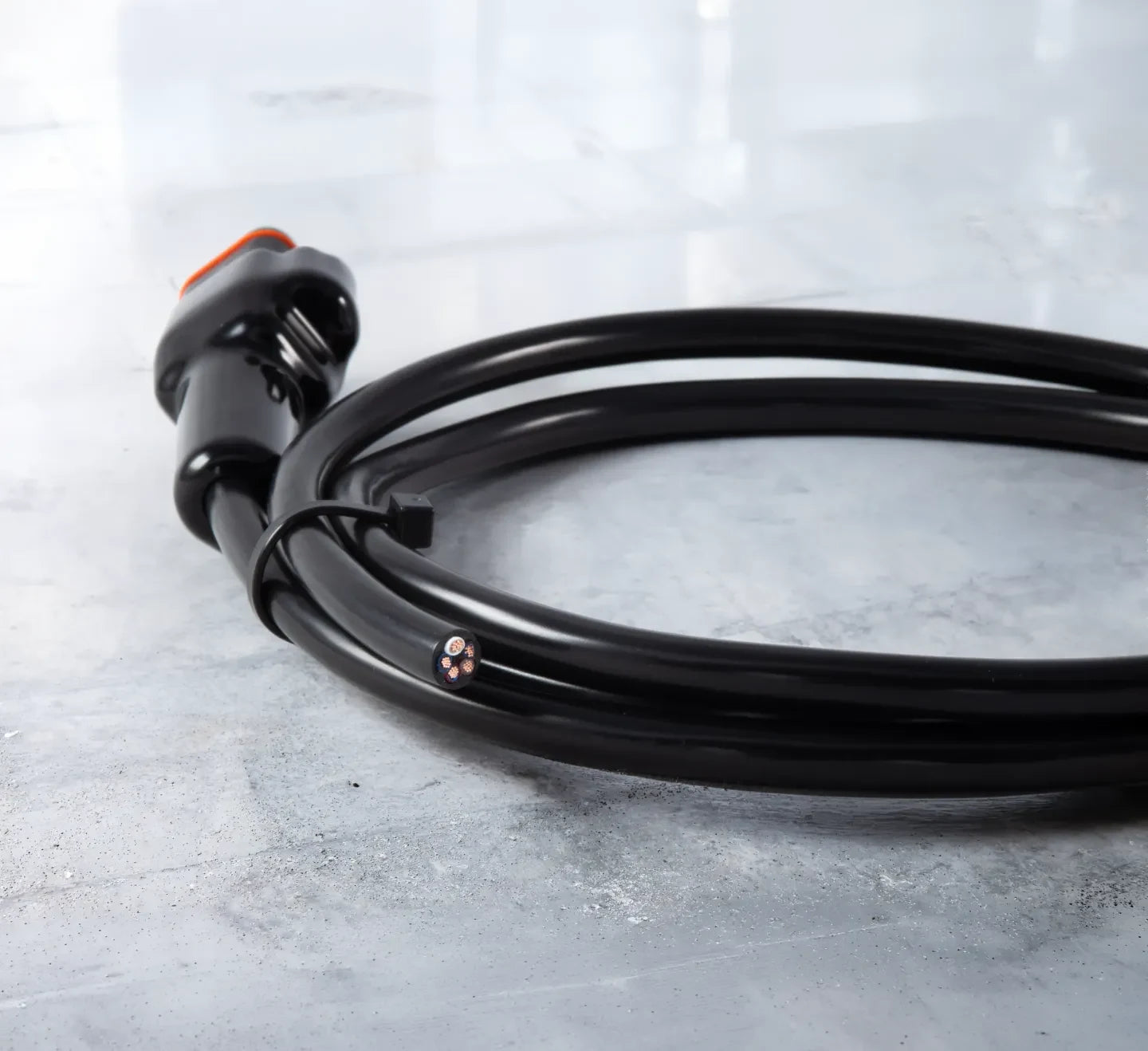 Elecbrakes trailer wired leader cable
