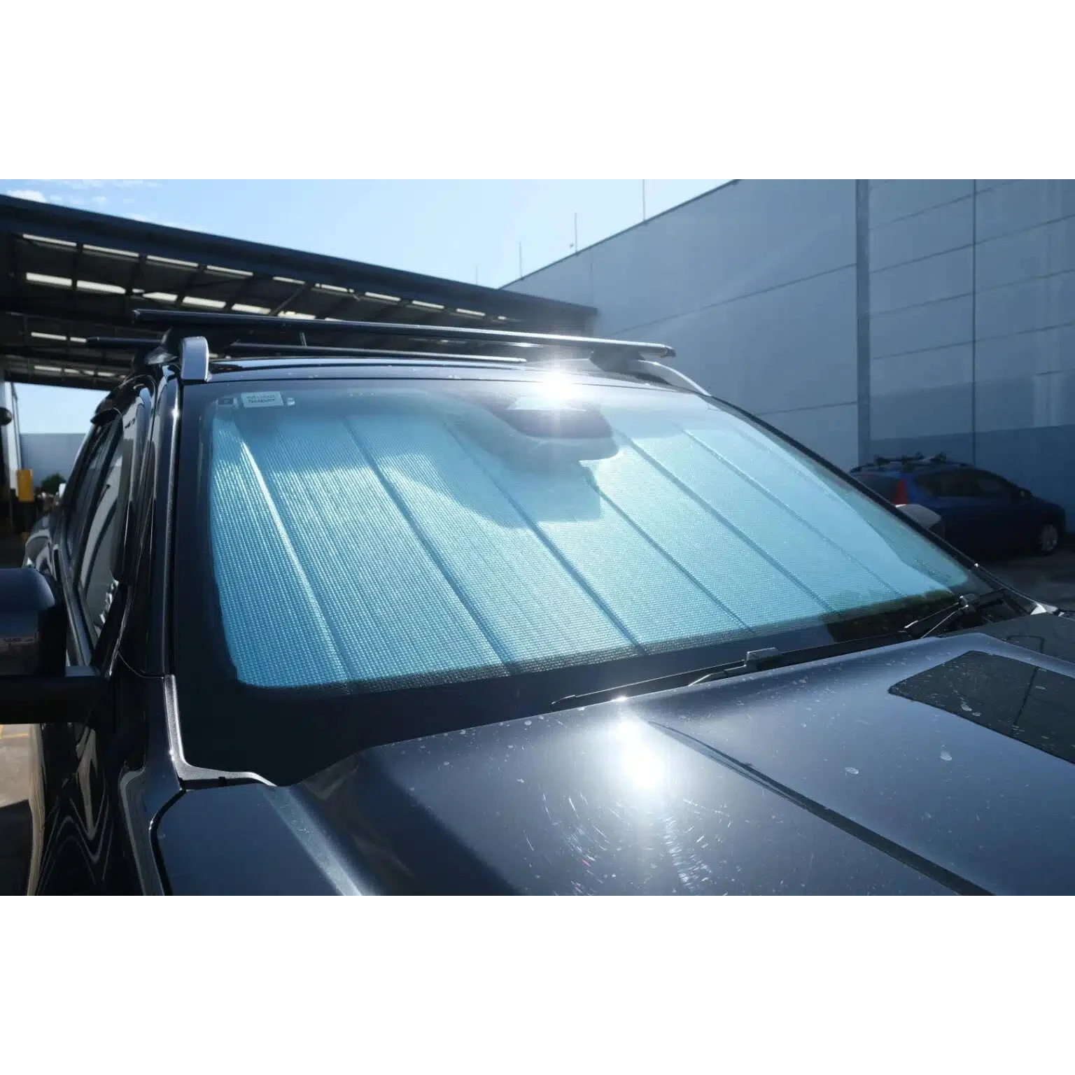 Ford Ranger, Everest & VW Amarok Front Windscreen SunShade 2022+ – view 2
