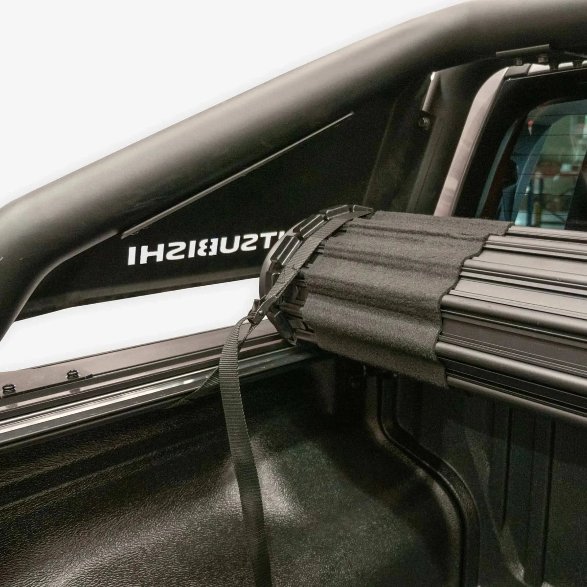 HSP Roll Mate Mitsubishi Triton MV rolled up