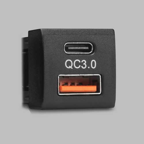 Toyota-fit charger face on, a USB-C port above a USB-A port with an orange insert, and QC3.0 printed between them