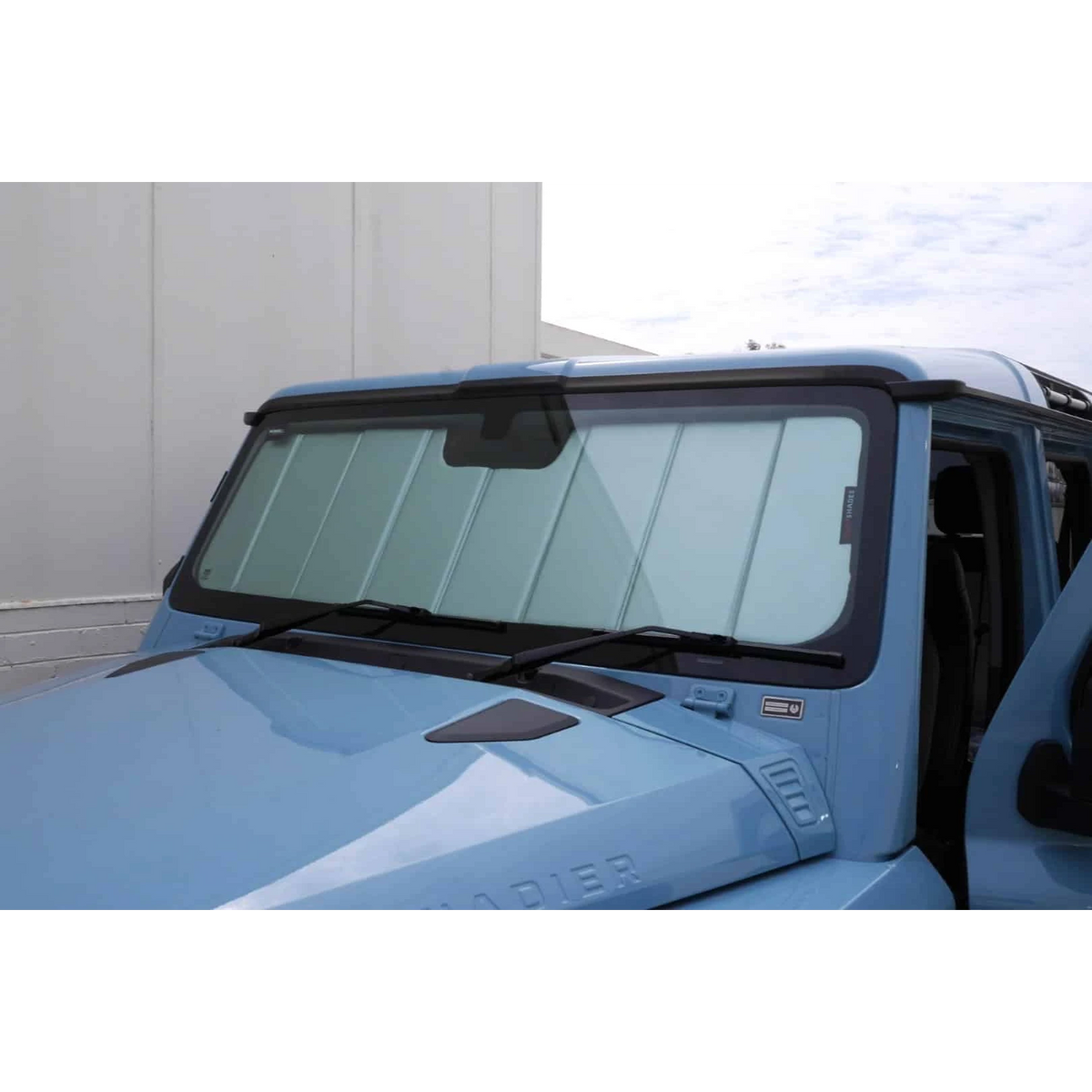 Ineos Grenadier SUV/Quartermaster Front Windscreen Sun Shade (2022+) – view 4