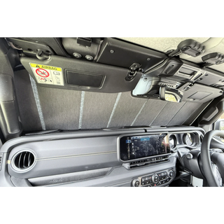 Jeep Gladiator/Wrangler Front Windscreen Sun Shade (JT/JL; 2018+) – view 4