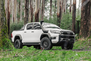 2020+ Hilux fitted with Safari ARMAX snorkel and flare kit
