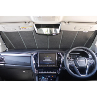 Isuzu D-MAX interior with the windscreen shade fitted – SnapShades Front Windscreen Isuzu MU-X, D-MAX