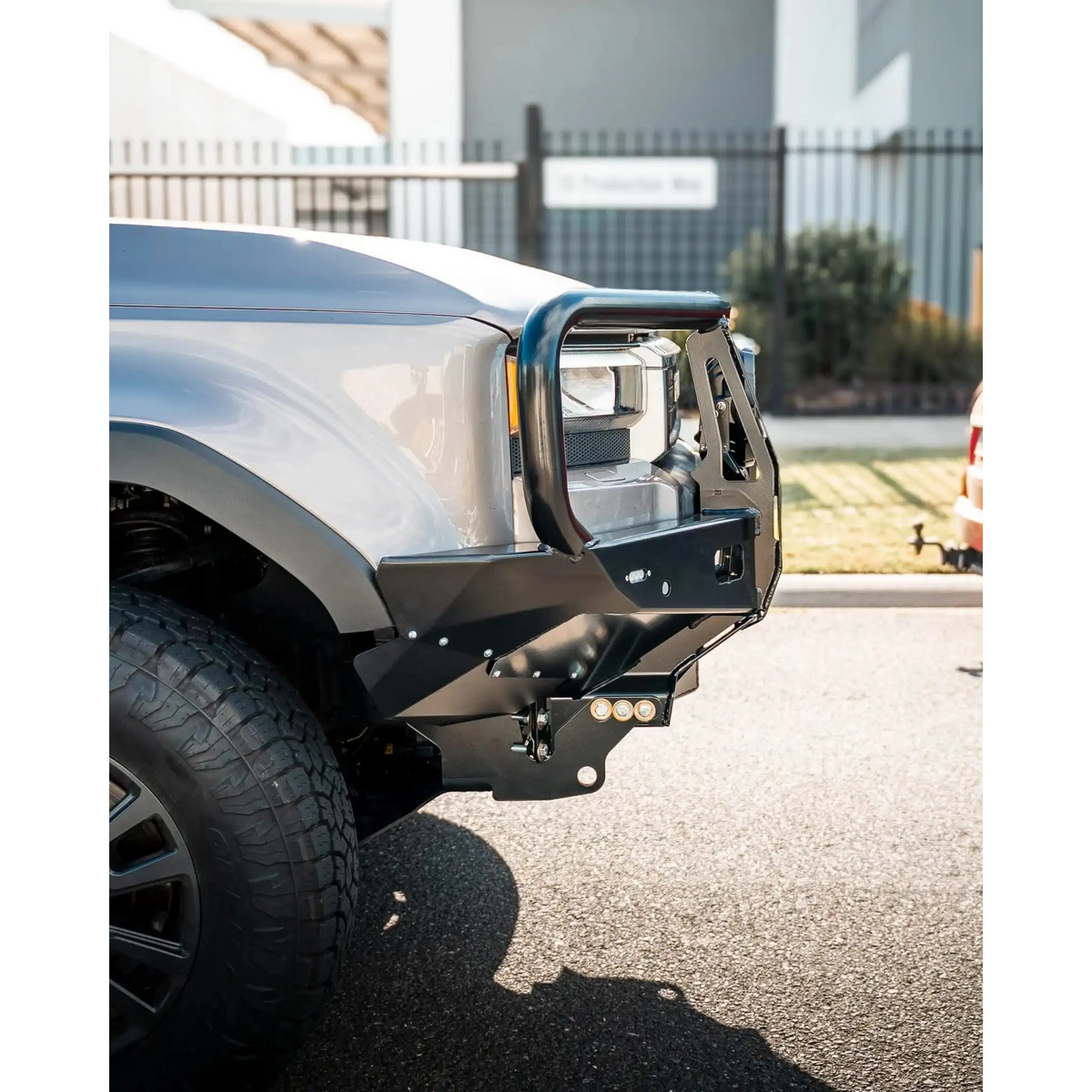 side view of TCC 250 Prado Bull Bar
