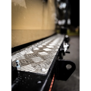 Thorburns LC75/78 Rear Bar – close-up of the metal surface finish