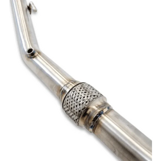Close-up of a metallic exhaust pipe with a textured end cap on a white background – Torqit 2.5″ Performance Exhaust for 1.5L Suzuki Jimny 04/2019+