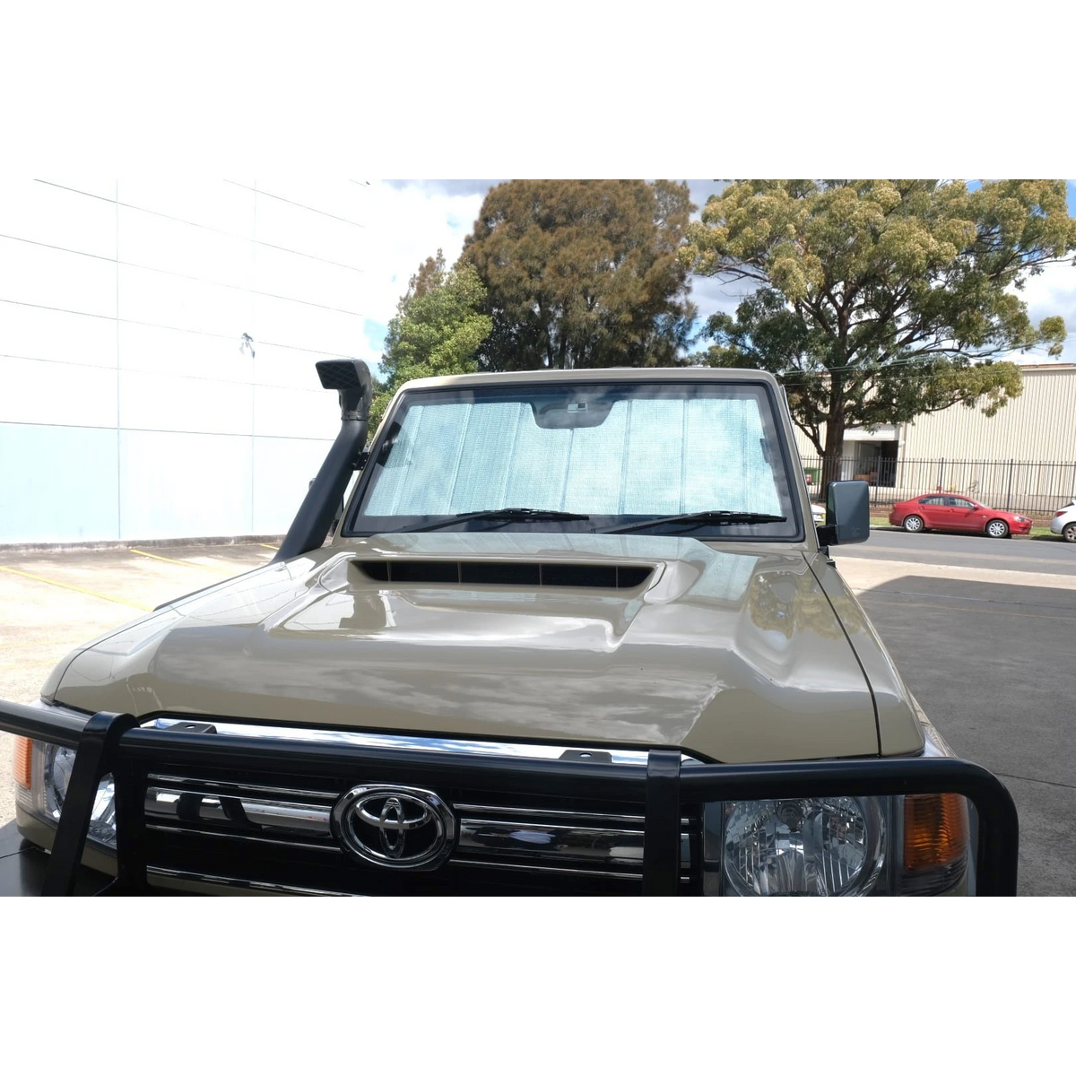 Toyota LandCruiser Troop Carrier/70 Series Front Windscreen Sun Shade (75/76/78/79 Series; 1984-2008) – view 3