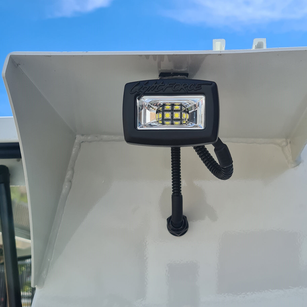 Lightforce Rok 20W Ultra Flood Beam 20-30V Cree IP69K LED (single)